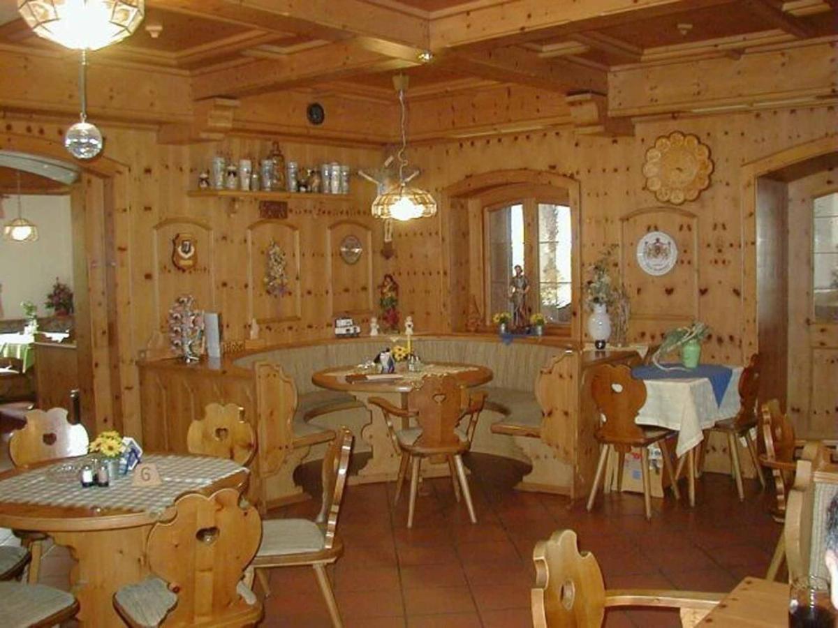 Gasthof-Metzgerei-Pension Schierlitz Rimbach  Buitenkant foto